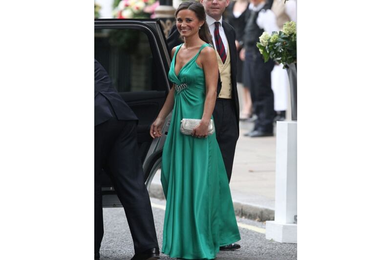 articles/2011/04/29/pippa-s-wardrobe-change/pippa-wardrobe-change_ynnsox