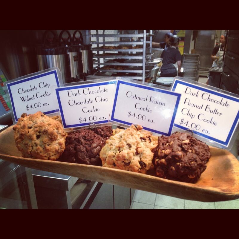 galleries/2012/09/06/lily-kwong-face-of-ferragamo-s-trunk-show-reveals-her-12-fashion-week-essentials/muffins_kxxkyw