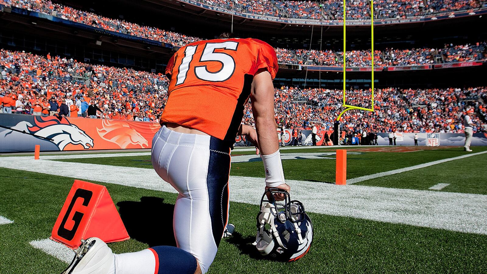 cheats/2012/12/20/report-tebow-to-leave-jets/tebow-praying-cheat_zeh8iw