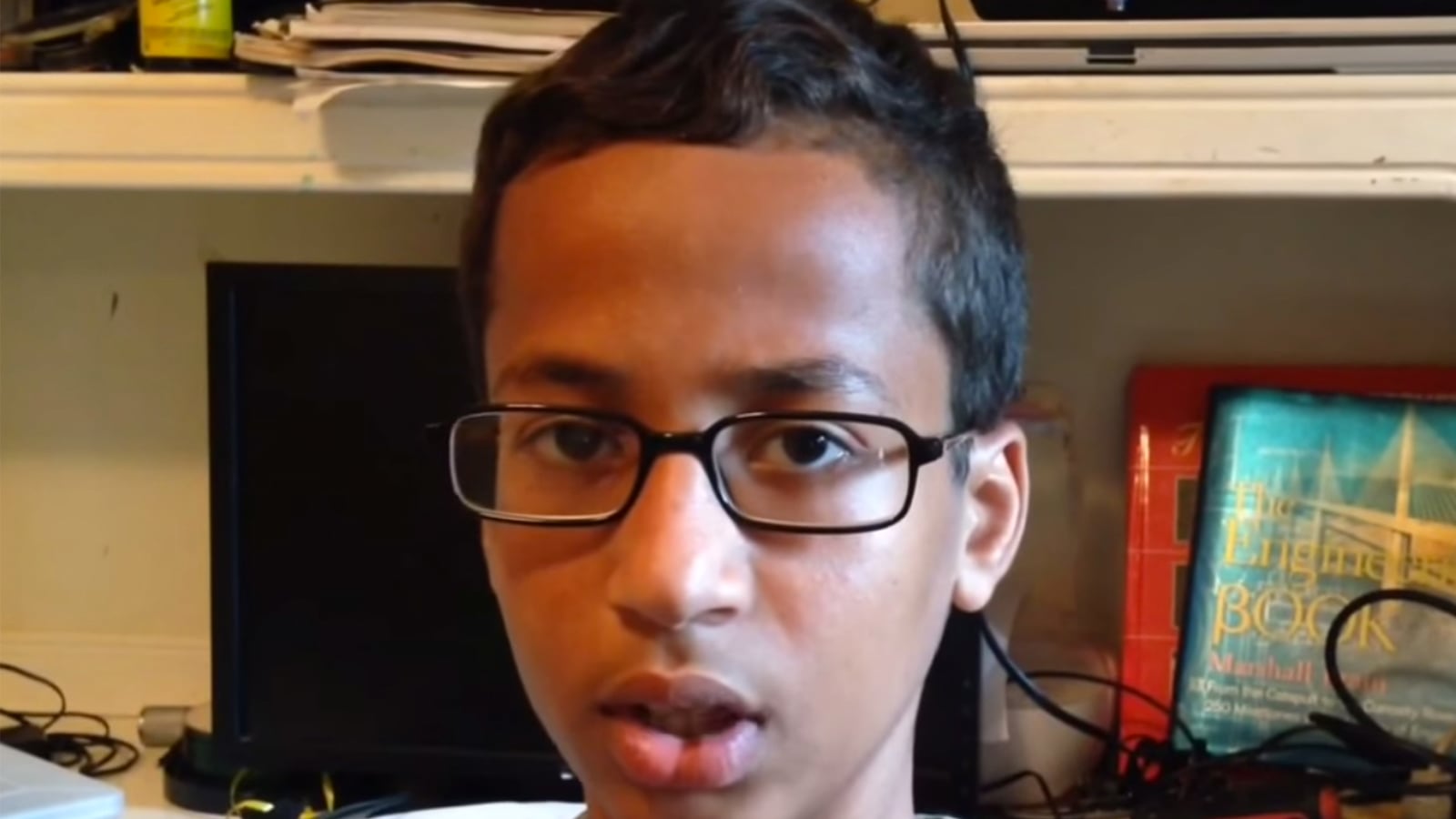 articles/2015/09/16/america-s-newest-hero-is-a-muslim-nerd-ahmed-mohamed/150916-dean-muslim-boy-arrested-tease_t5eh7p