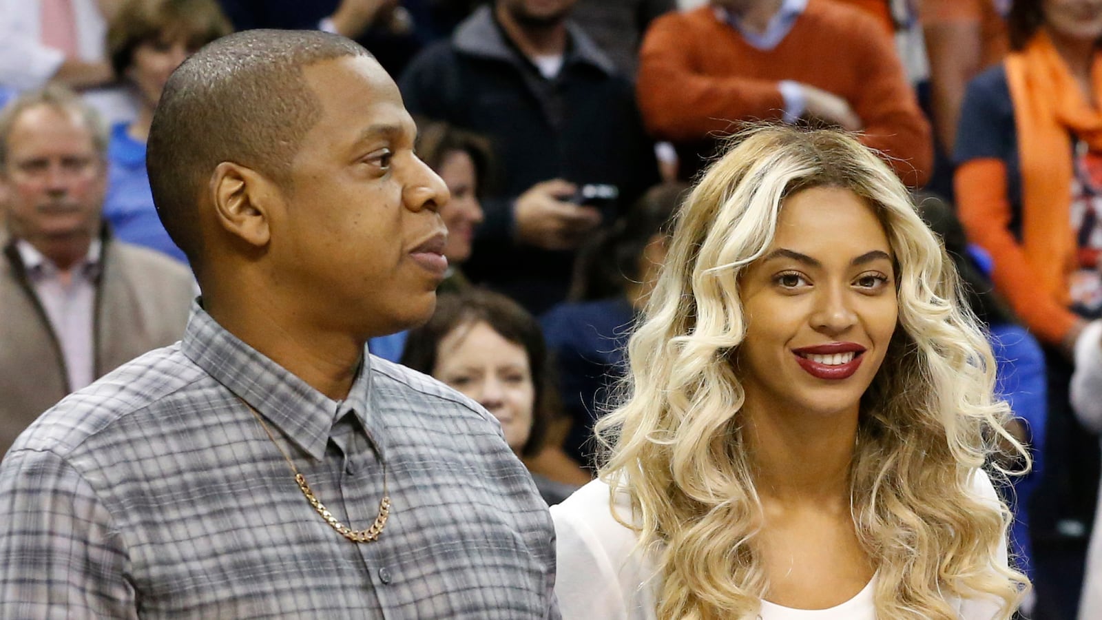 cheats/2013/12/31/jay-z-beyonc-s-vegan-diet-over/131231-beyonce-jayz-vegan-cheat_ctp3pu