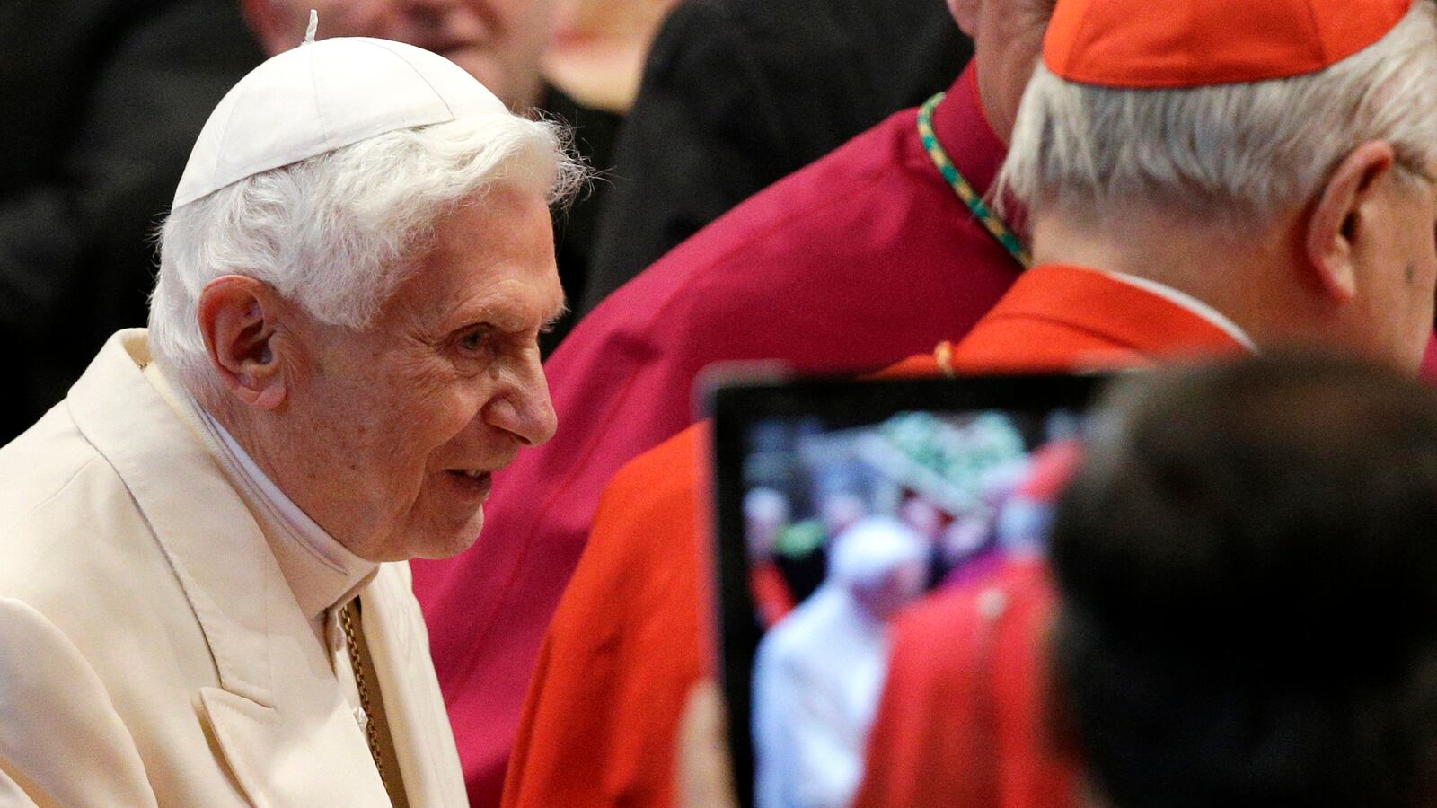 cheats/2014/02/26/benedict-i-wasn-t-forced-out/140226-pope-cheat_a7gm0d