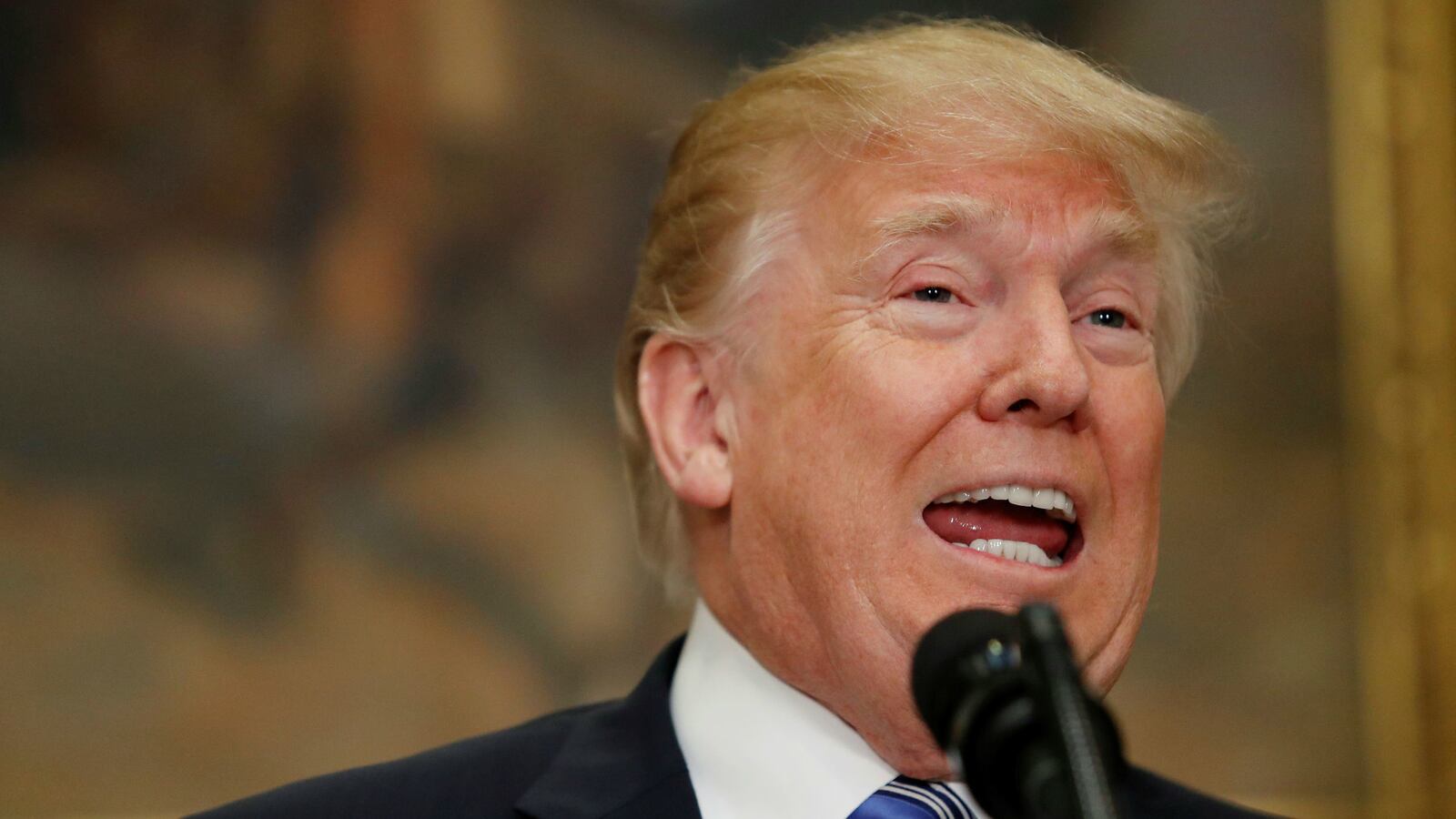 180309-trump-parade-cheat_w48c8j