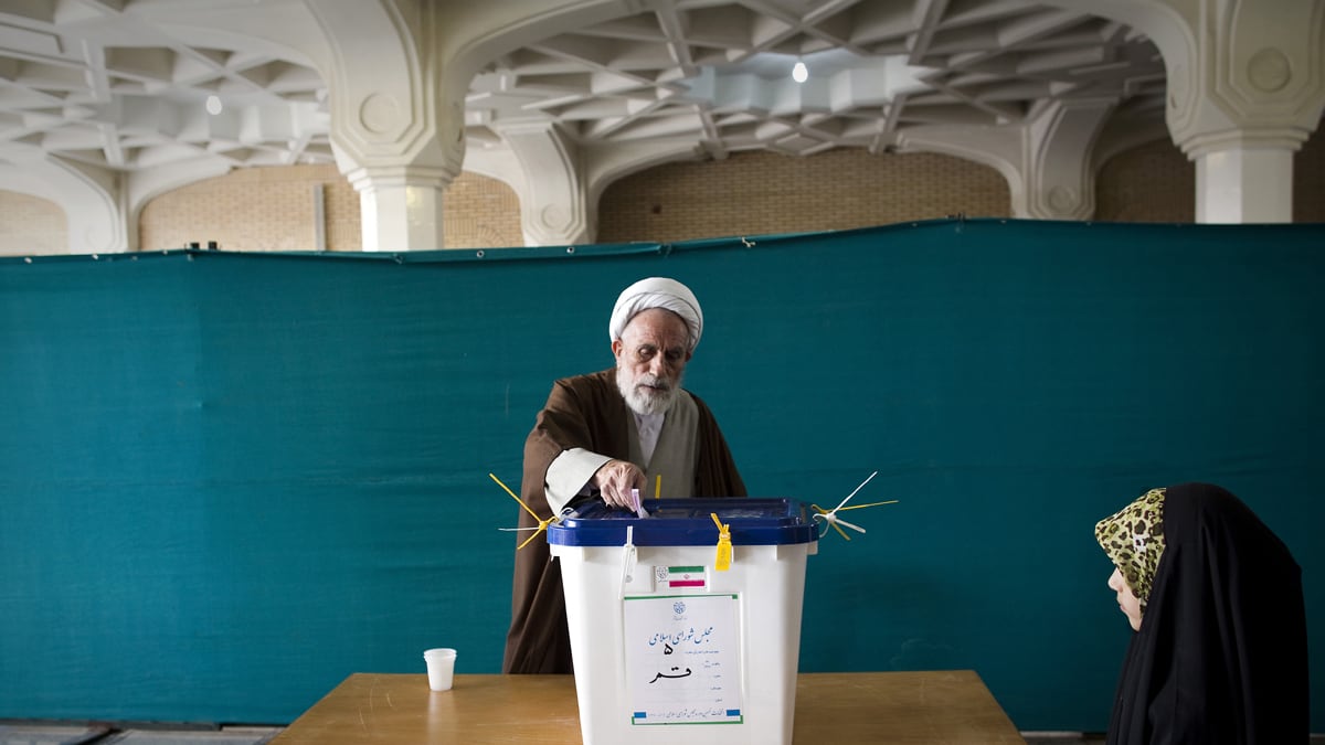 cheats/2012/03/02/iranians-vote-for-new-parliament/iran-votes-for-new-parliament-cheat_fl55kf