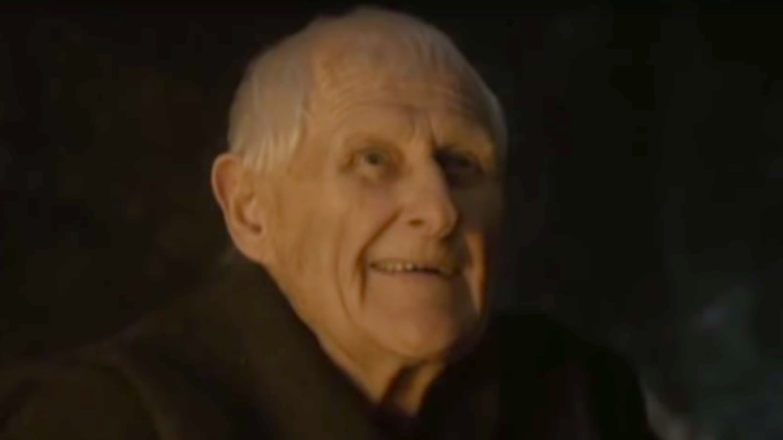 cheats/2016/12/06/game-of-thrones-actor-peter-vaughan-dead-at-93/161206-maester-aemon-cheat_kdbosp