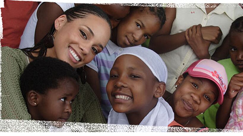 galleries/2010/11/30/stars-who-fight-aids/aids-celekeys_izy0wp