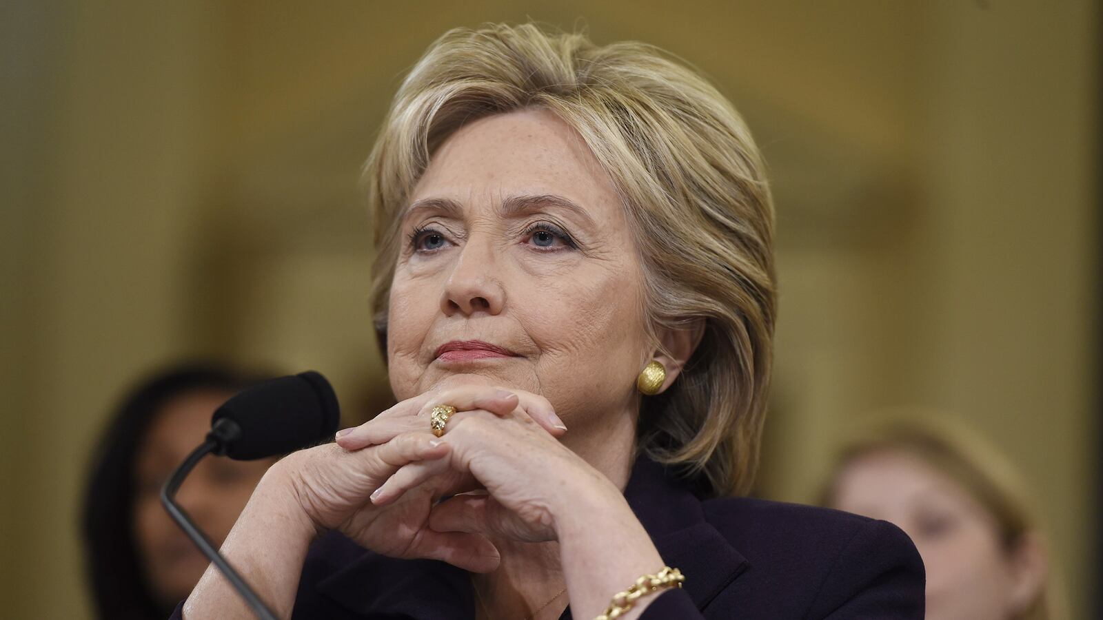 cheats/2015/10/22/hillary-to-testify-before-benghazi-panel/151022-clinton-hearing-cheat_dbalet