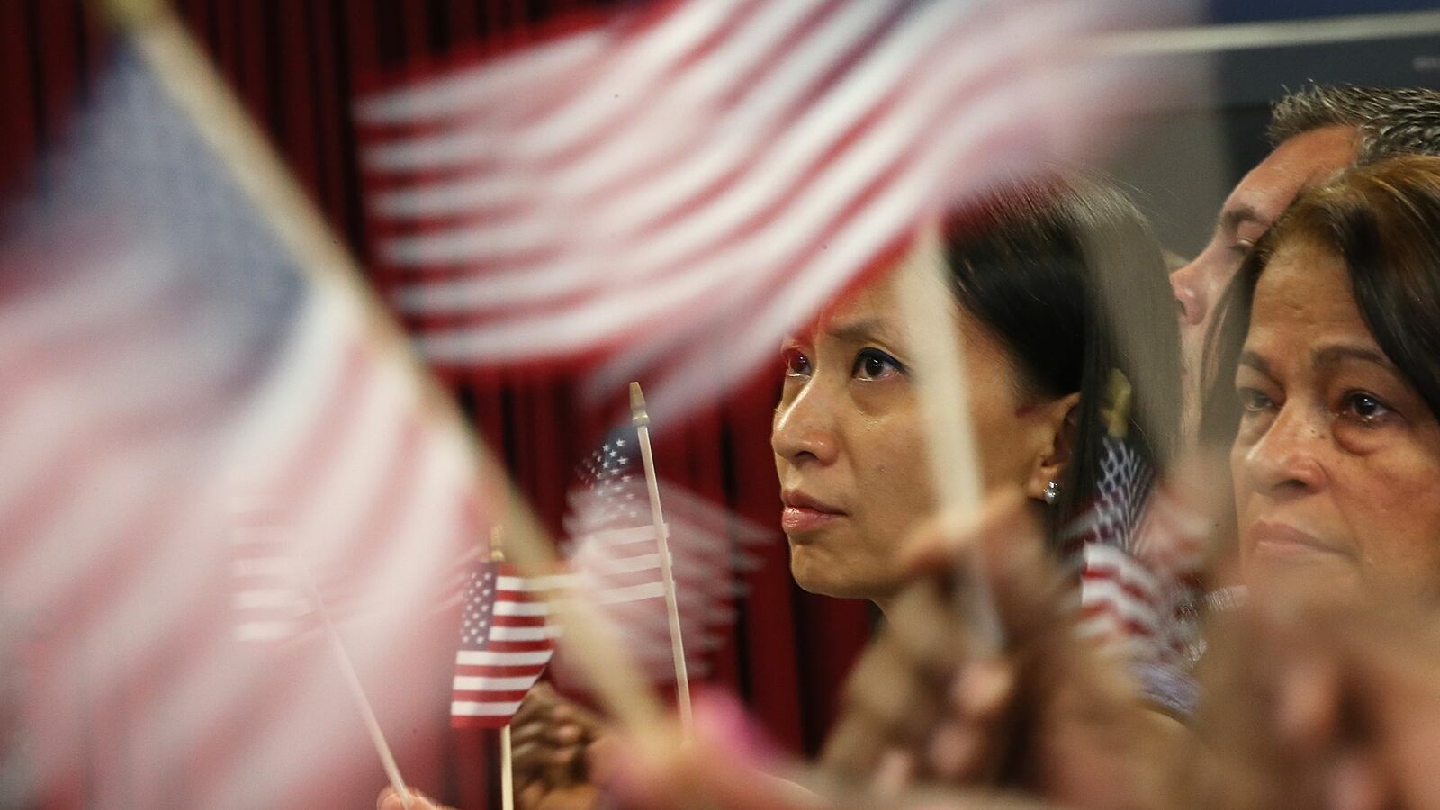 articles/2014/05/08/immigration-laws-have-it-all-backward/140507-shapiro-citzenship-tease_g0hpuk