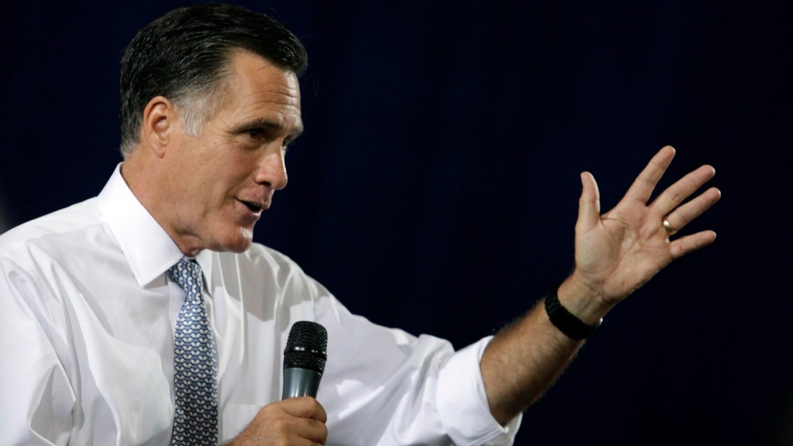 cheats/2012/07/18/mitt-supporter-obama-a-monster/romney-town-hall-monster2_ts8bw3