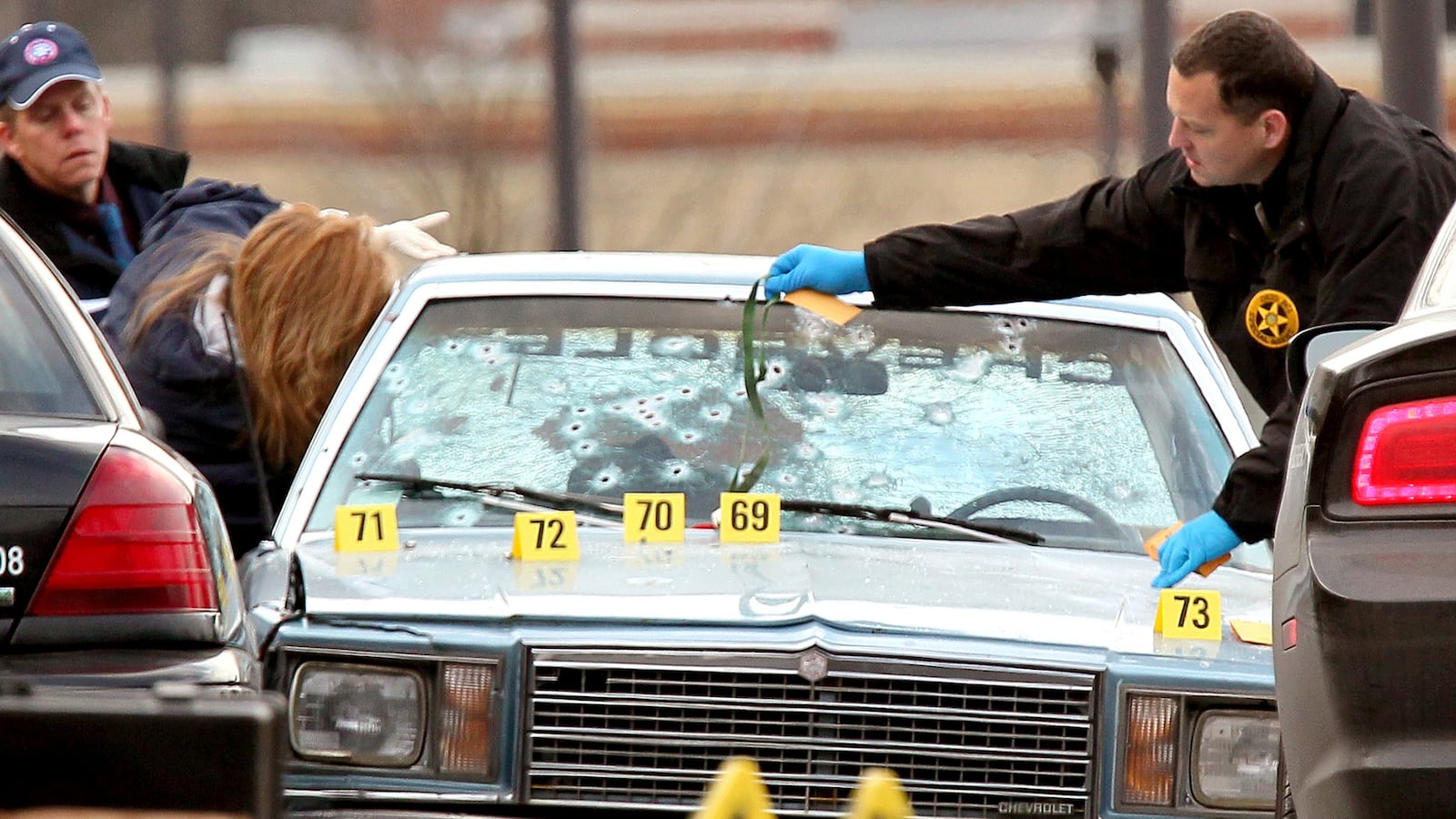 articles/2014/12/02/the-cleveland-cops-who-fired-137-shots-and-cried-victim/141201-daly-cleveland-shooting-tease_kyagvy