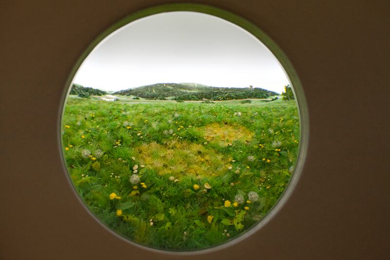 galleries/2015/03/05/the-weird-and-wonderful-armory-show-photos/150305-armory-08_vku0xr