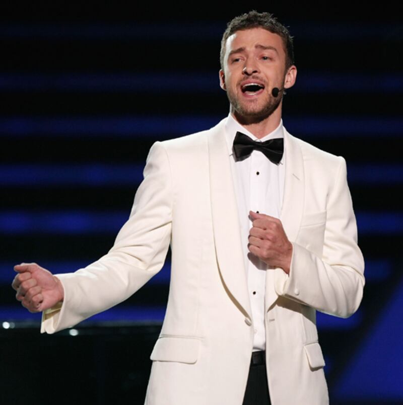 articles/2013/01/14/justin-timberlake-s-new-fashion-y-song-rita-ora-and-cara-delevingne-s-racy-shoot/next-oscar-host-justin-timberlake_ldvigs