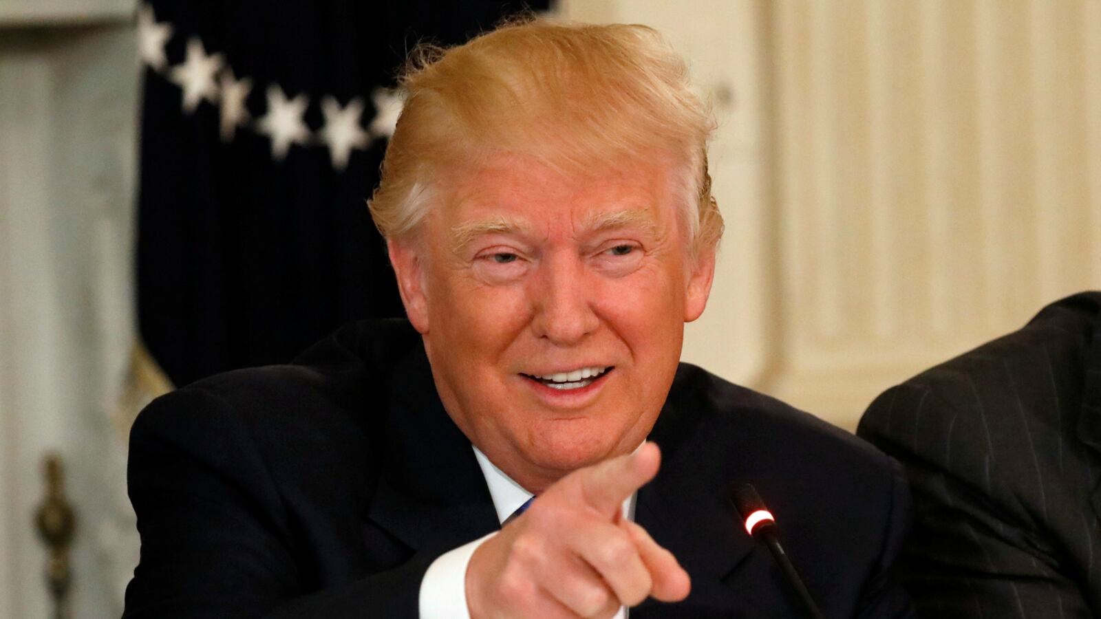 cheats/2017/02/23/trump-calls-deportations-a-military-operation/170223-donald-trump-military-deportation-cheat_r4hpct