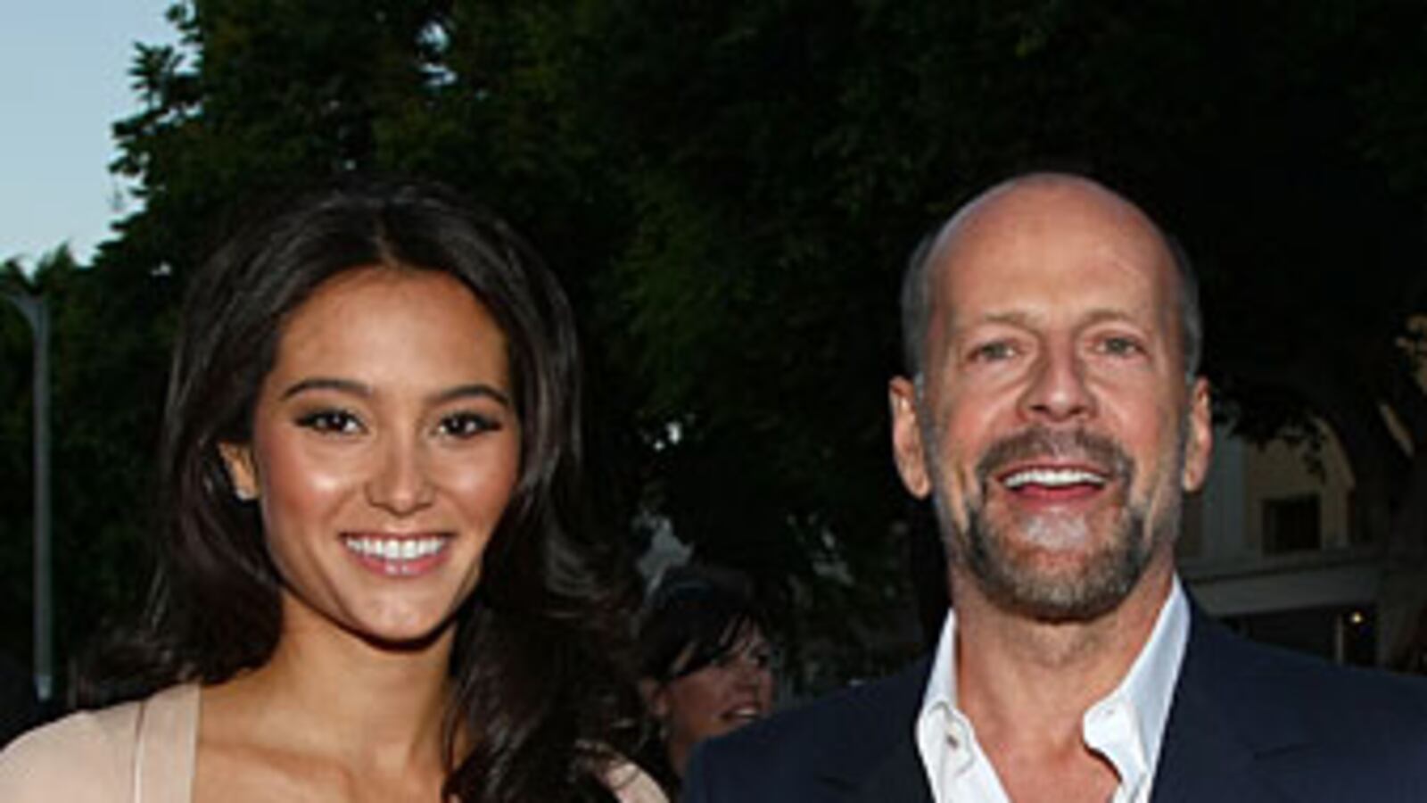 galleries/2009/03/24/getting-hitched/celeb-engagements---bruce-willis-emma-hemming_uvk8eh