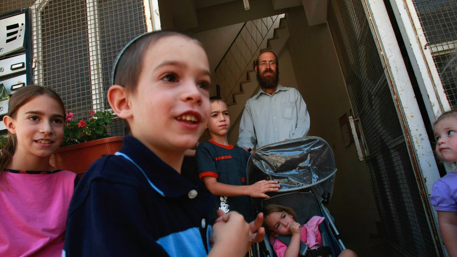 articles/2013/07/24/violence-is-the-new-normal-in-abu-tor/abu-tor-openz_dvmsnu