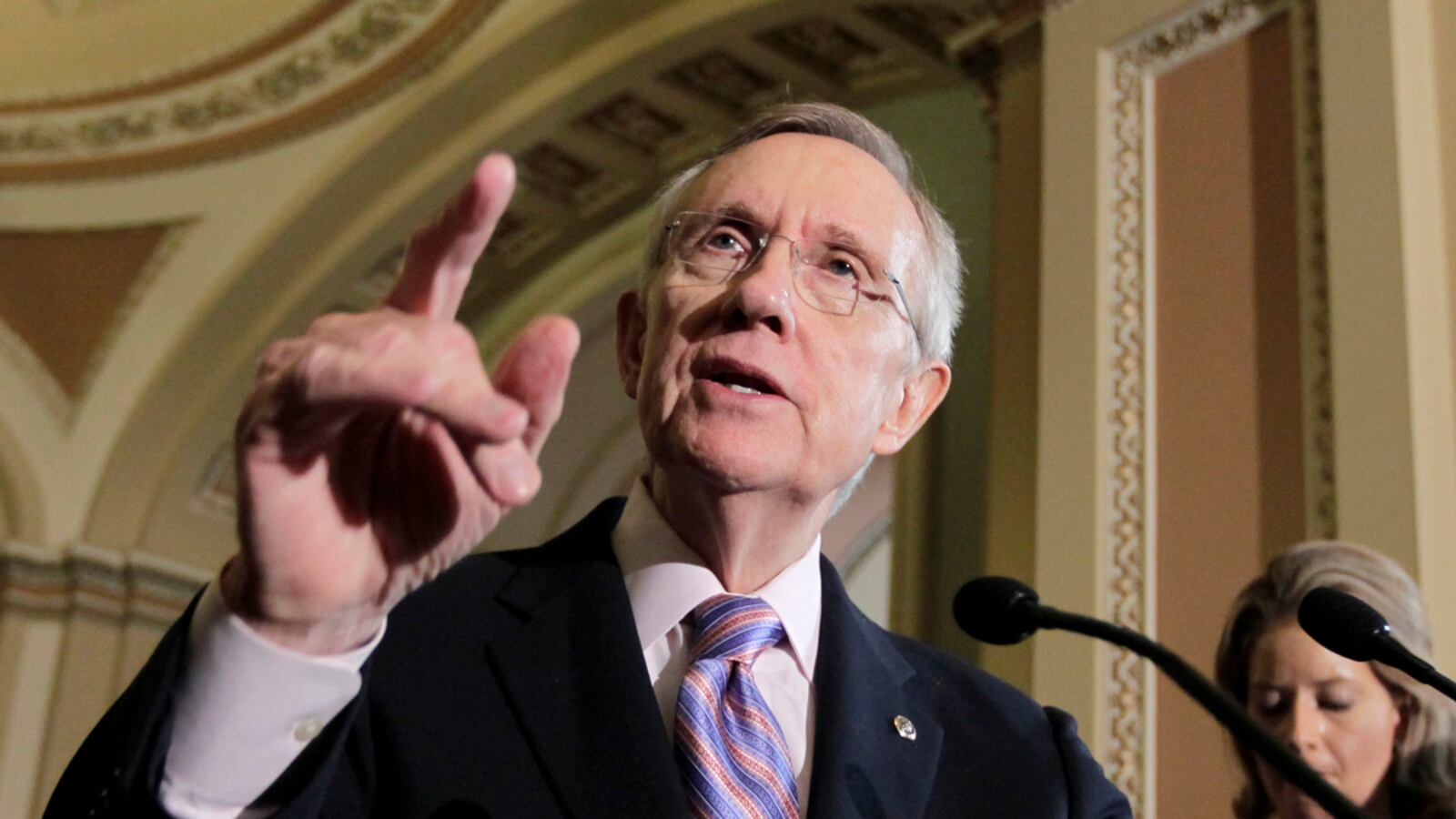 articles/2011/07/31/reid-support-emerging-compromise-but-will-tea-party/harry-reid-debt-update-lawrence_wiasqr