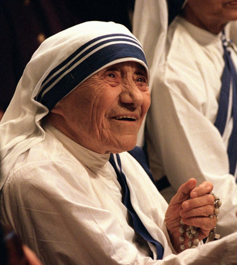 galleries/2011/12/15/christopher-hitchens-most-famous-feuds-photos/hitchens-feuds-mother-teresa_nhgchl