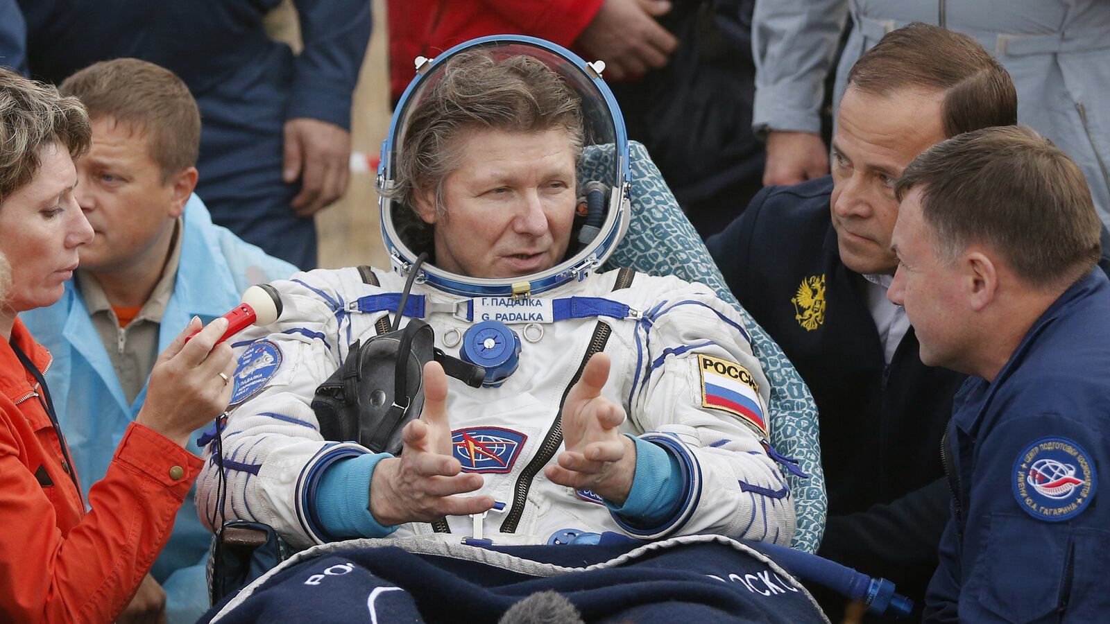 articles/2016/03/01/the-russian-cosmonaut-who-spent-2-5-total-years-in-space/160301-haglage-padalka-tease_nu6732