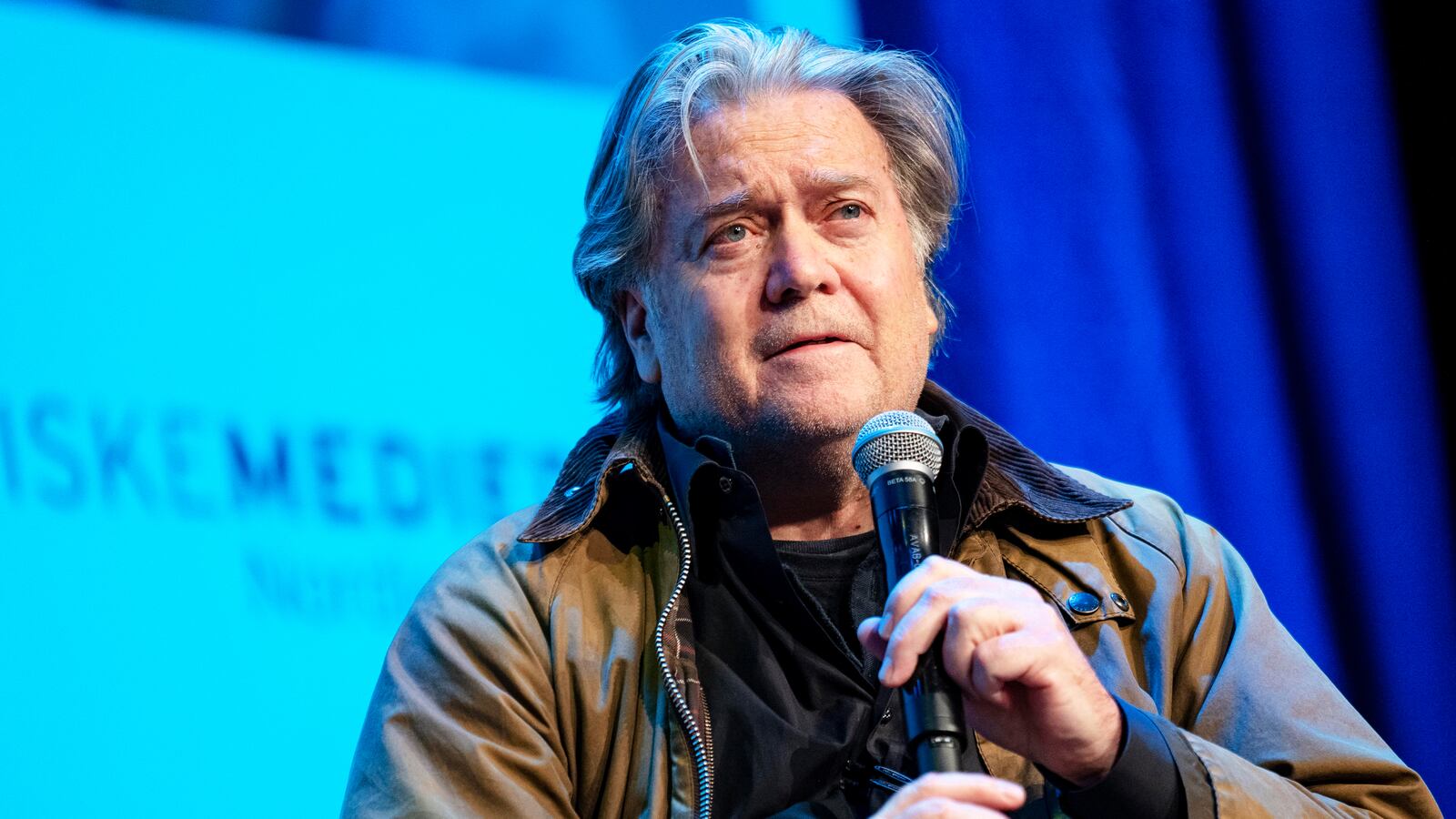 210912-Brown-Bannon-Homeschooling-Moms-tease_stet9g