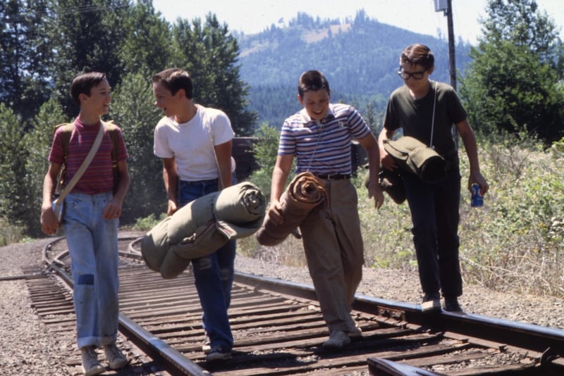 River Phoenix, Corey Feldman, Wil Wheaton, and Jerry O'Connell in Stand by Me (1986)