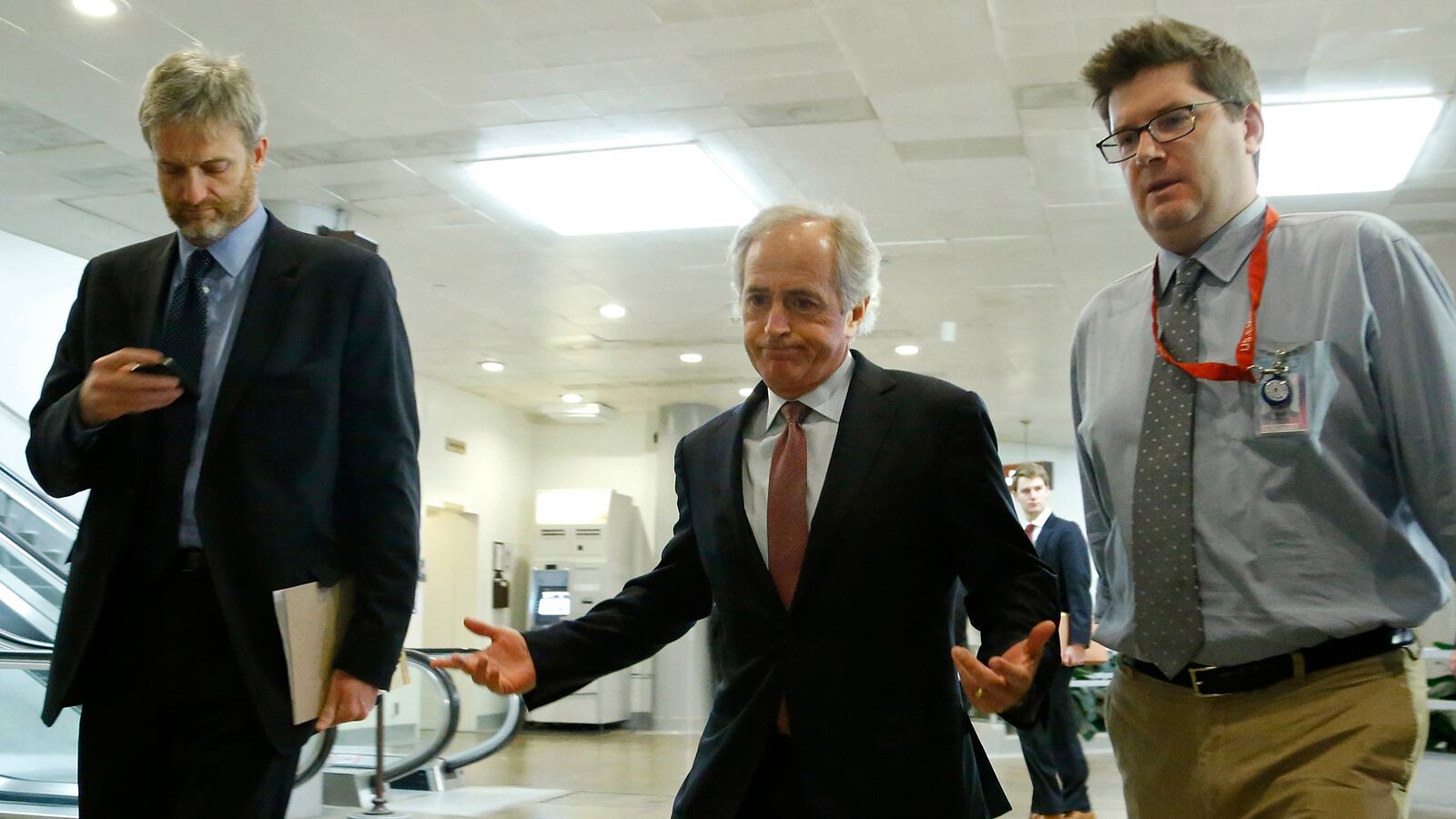 articles/2013/12/12/senate-s-iran-sanctions-deal-falls-apart/131212-lake-iran-deal_xivhri