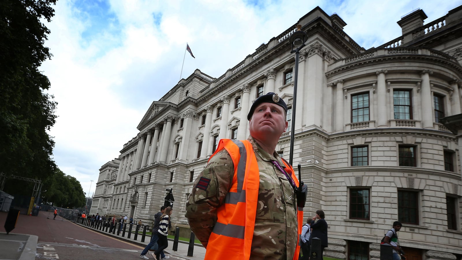 cheats/2012/07/17/olympic-security-in-shambles/olympics-security-parliment-cheat_tvzhew