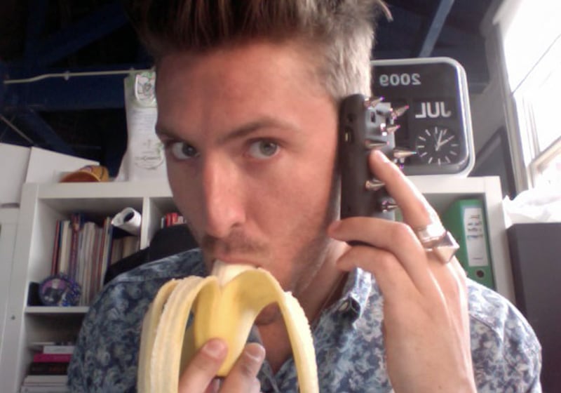 galleries/2010/07/08/celebrity-twit-pics/twitpi711---holland_wwdn7u