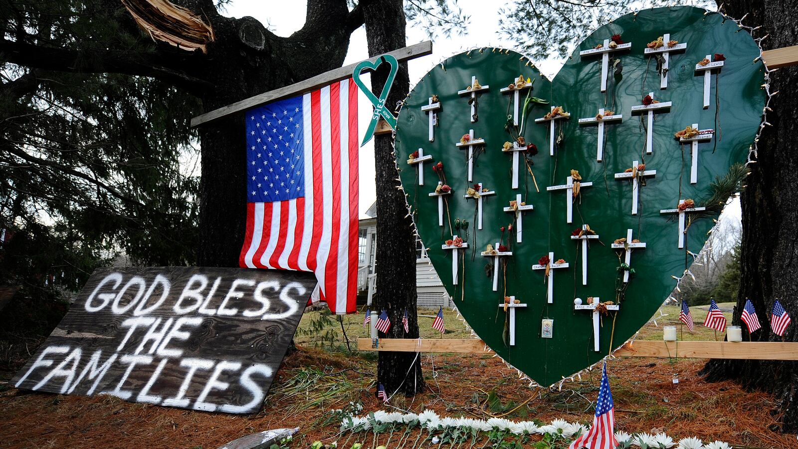 cheats/2013/05/11/sandy-hook-elementary-to-be-demolished/130511-sand-hook-demolished-cheat_njqvur