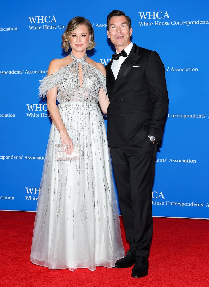 Jerry O'Connell and Rebecca Romijn pose on the red carpet arriving for the annual White House Correspondents' Association (WHCA) Dinner in Washington, U.S., April 29, 2023. REUTERS/Tom Brenner