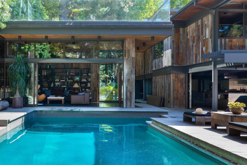 galleries/2014/06/20/omg-i-want-this-house-hollywood-hills-photos/061714-omg-house-hollywood-hills-9_uhlfsk