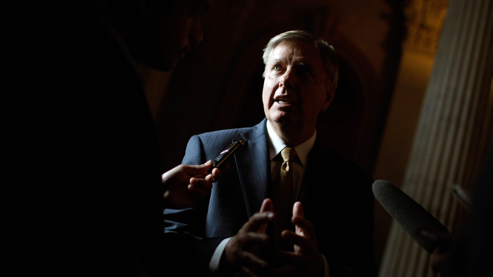 articles/2012/07/27/lindsey-graham-defies-party-line-as-defense-cuts-gop-primary-loom/lindsey-graham-taxes-cottle_nlzryw