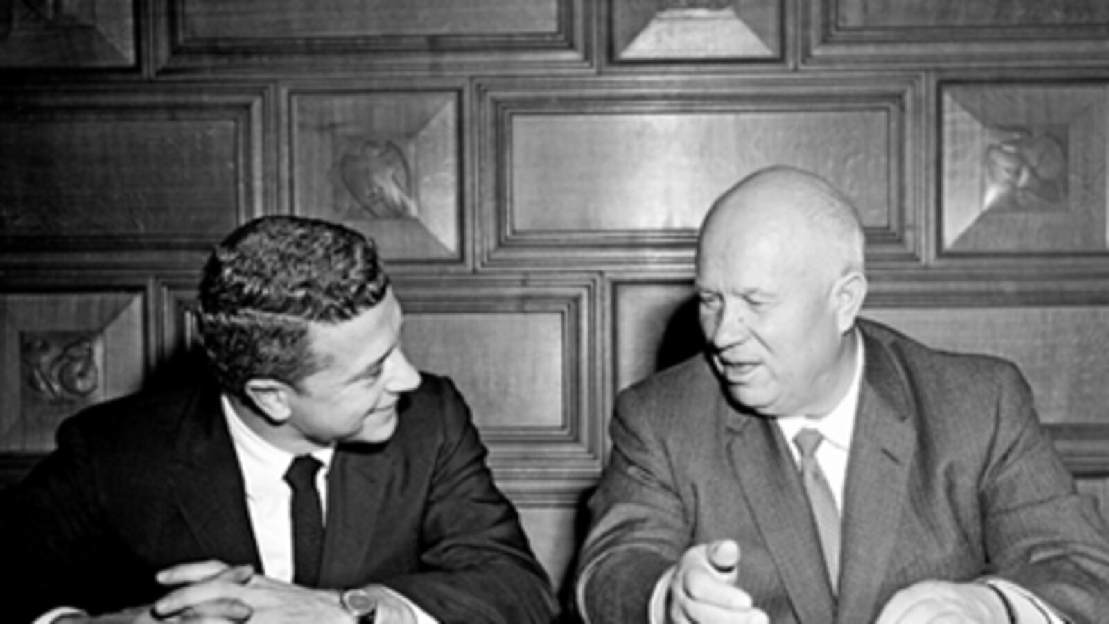 articles/2010/11/20/when-nikita-khrushchev-met-david-susskind/battaglio-susskind_142275_agxngw