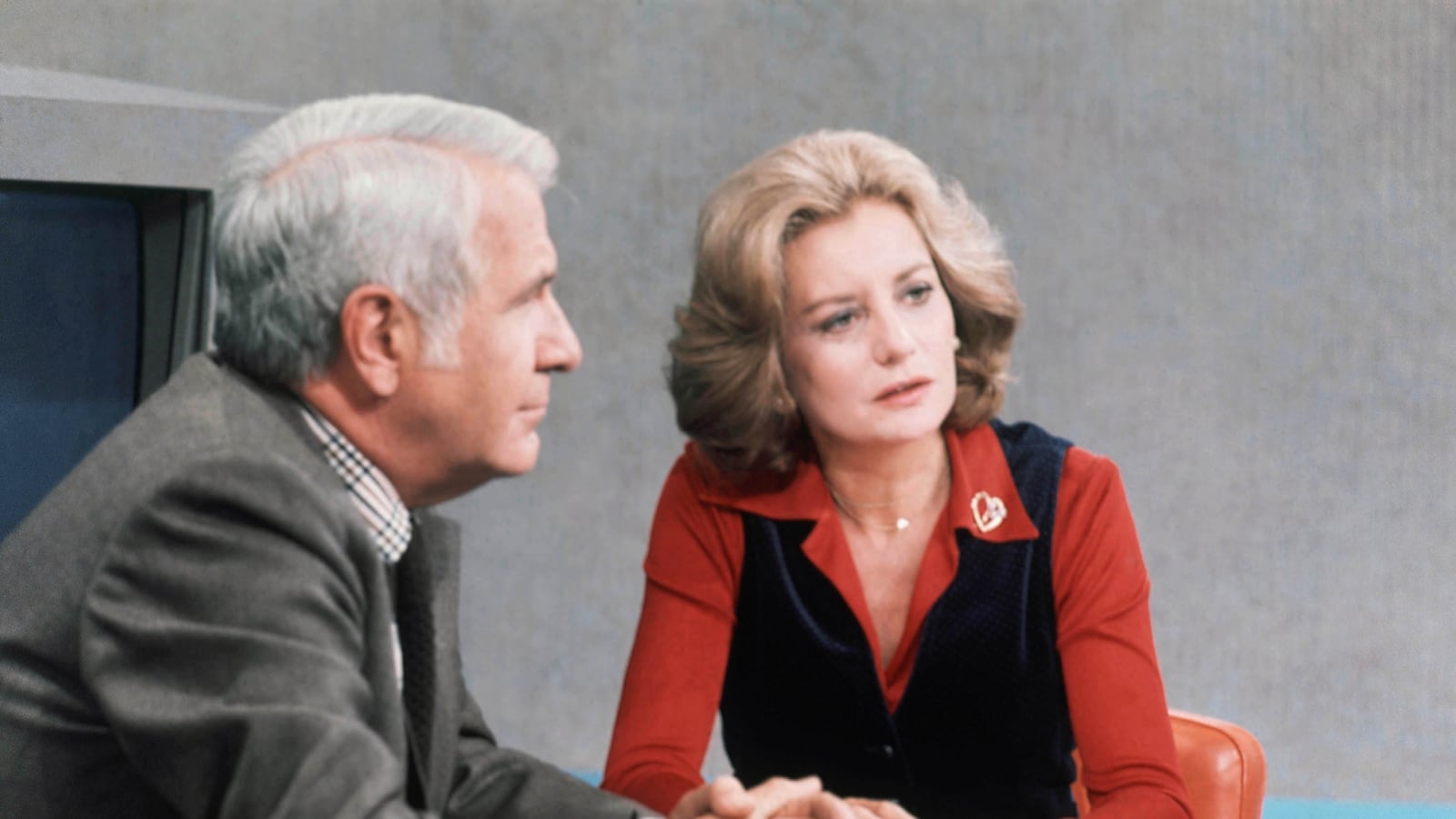 articles/2013/03/29/barbara-walters-to-retire-really/130328-Grove-Barbara-Walters-tease_mhtacs