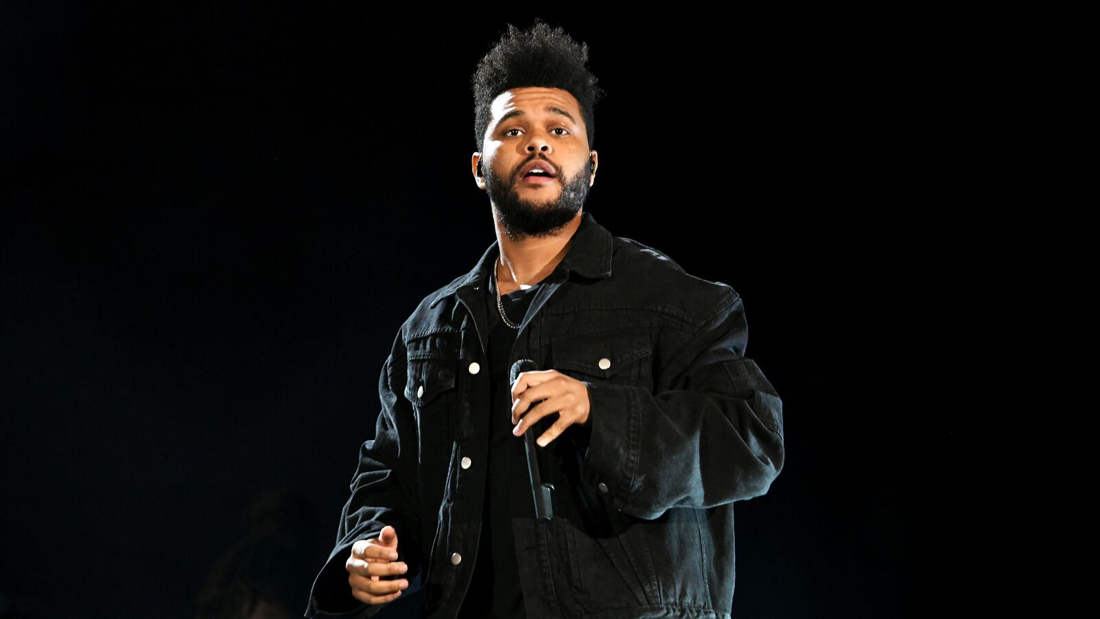 201113-fallon-weekend-tease_cfkzeg