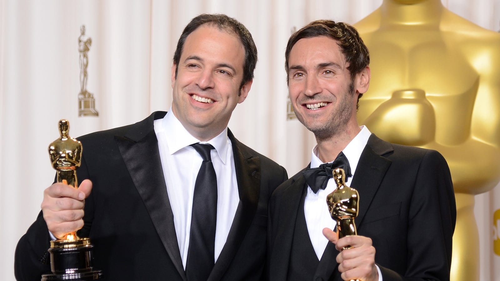 articles/2014/05/15/remembering-my-dear-friend-malik-bendjelloul-oscar-winning-director-of-searching-for-sugar-man/140514-sugarman-stern-tease_sxaoxs