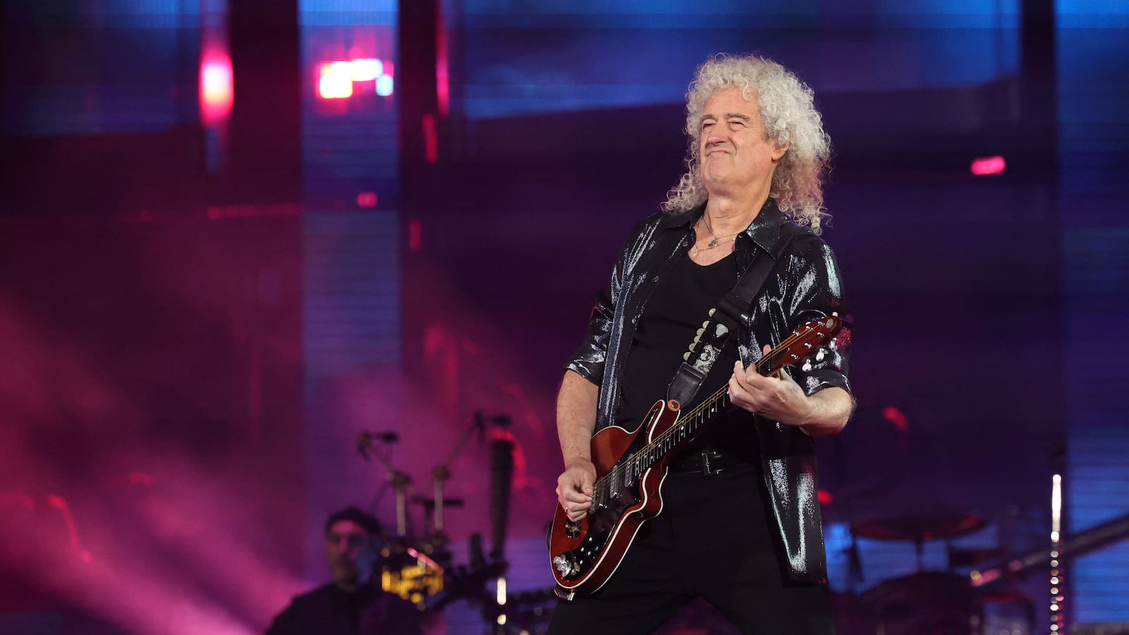 Brian May, the guitarist of Queen, says he suffered a stroke which left him with “no control” of his arm.