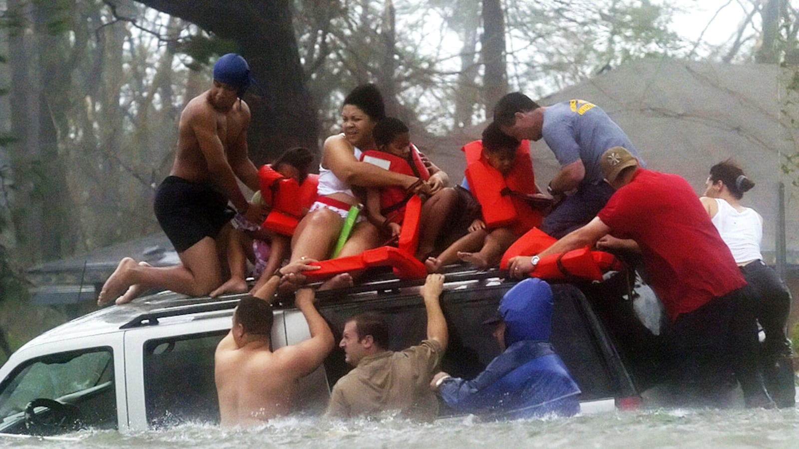 galleries/2010/08/19/hurricane-katrina/hurricane-katrina-2_mfuump