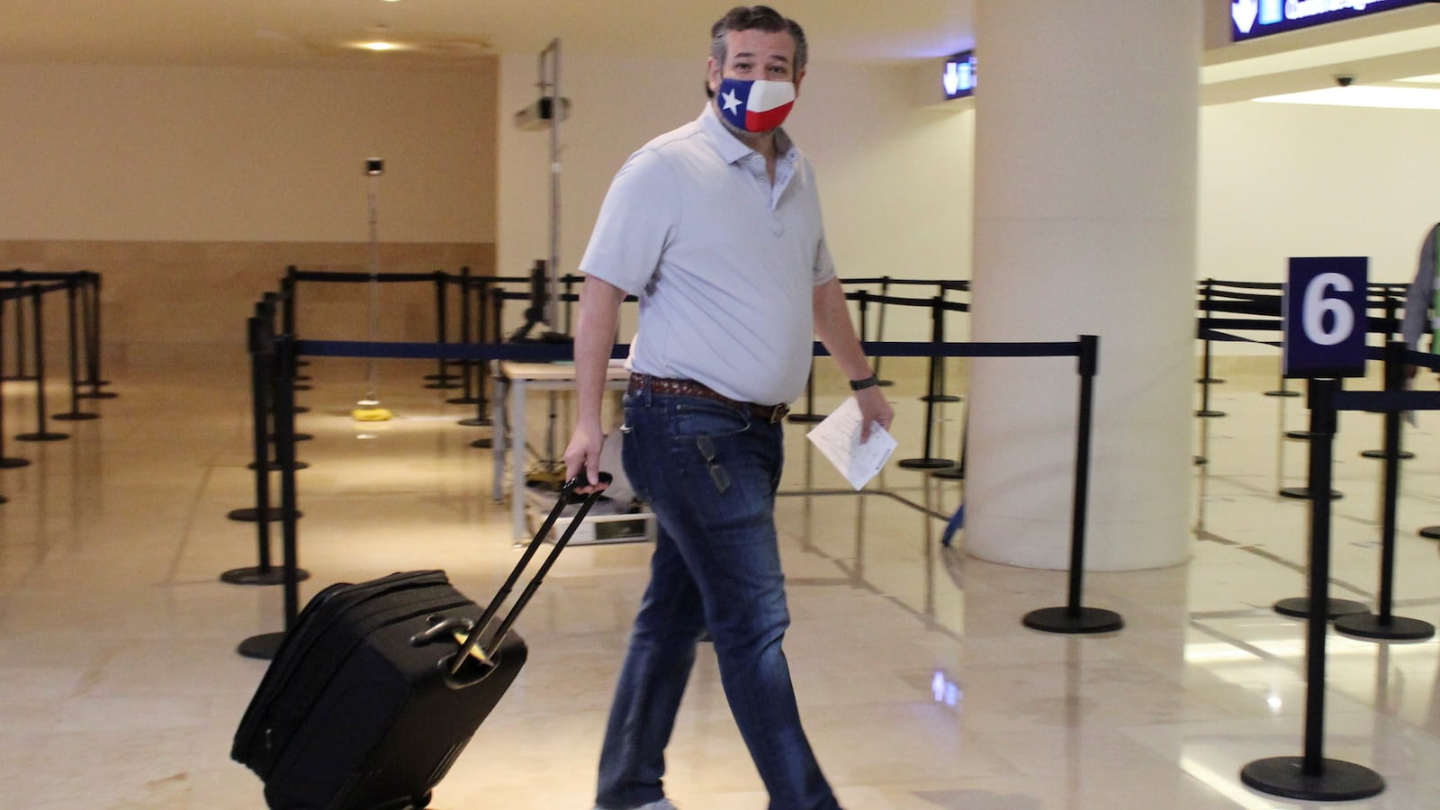 2021-02-18T182913Z_1149617863_RC26VL9CYTCB_RTRMADP_3_USA-WEATHER-CRUZ_xfuo8y