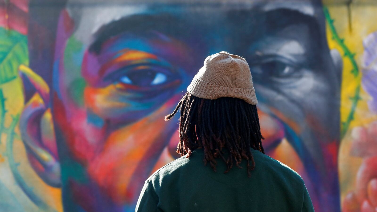 2021-04-20T235345Z_928506991_RC2ZZM9LOZ4S_RTRMADP_3_USA-RACE-GEORGEFLOYD_1_c3fhrn