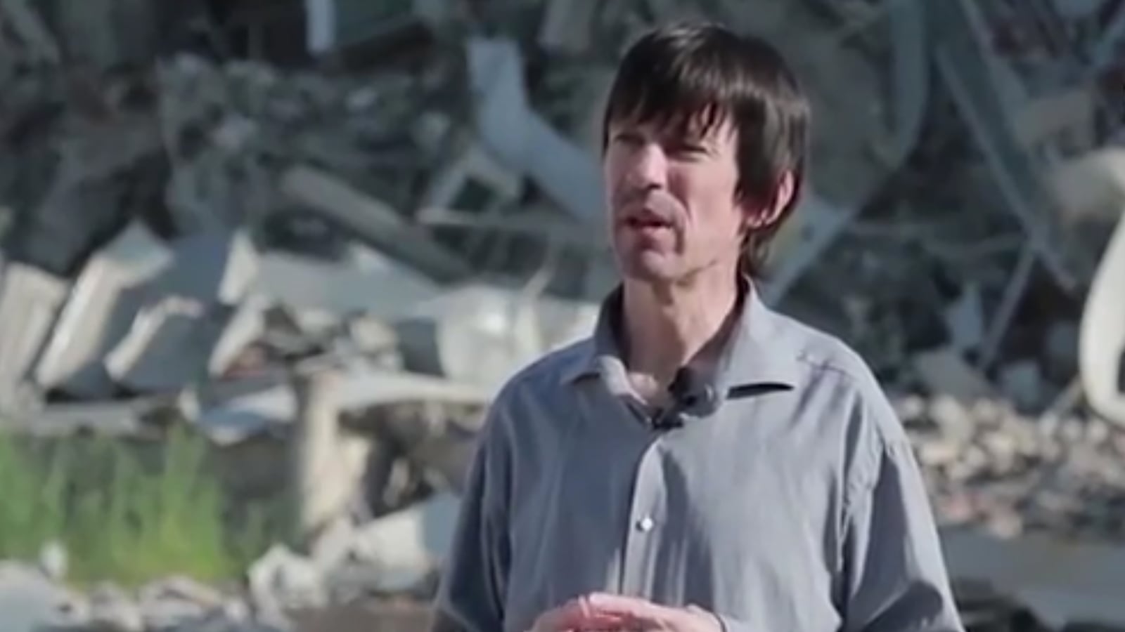 articles/2016/07/13/new-isis-video-shows-deteriorating-hostage/160713-youssef-John-Cantlie-tease_nmana0