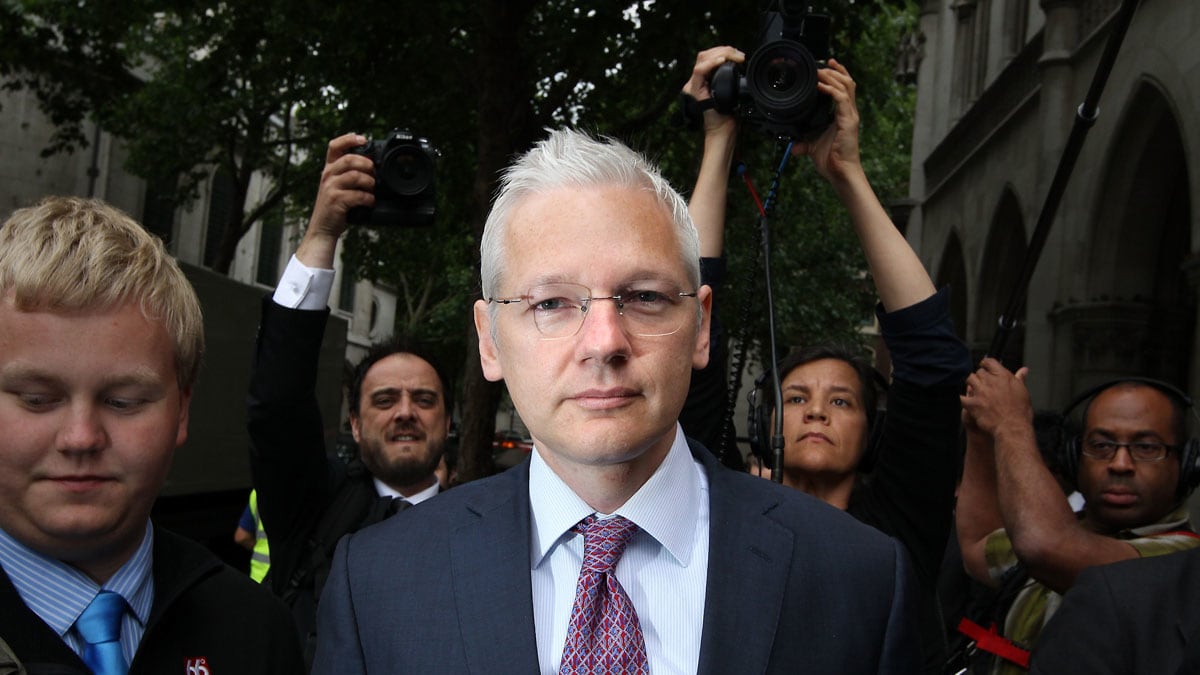 cheats/2012/01/24/wikileaks-to-launch-tv-show/tabloid-operas-assange_dtcwrf