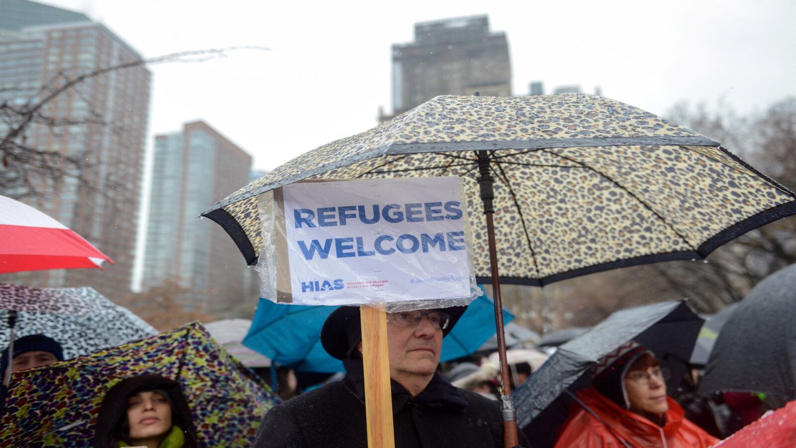 170527-state-dept-refugee-quotas-cheat_ysz12m