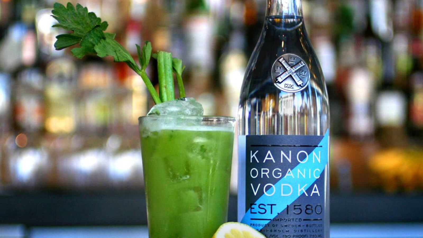 articles/2011/08/05/rise-of-the-planet-of-the-apes-cocktails-inspired-from-film/rise-planet-apes-movie-cocktails-brown_vnz7zr