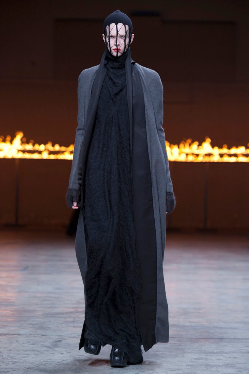 galleries/2013/02/20/monsters-of-fashion-exhibition-in-paris-photos/rick-owens-monsters-of-fashion5_y6feol