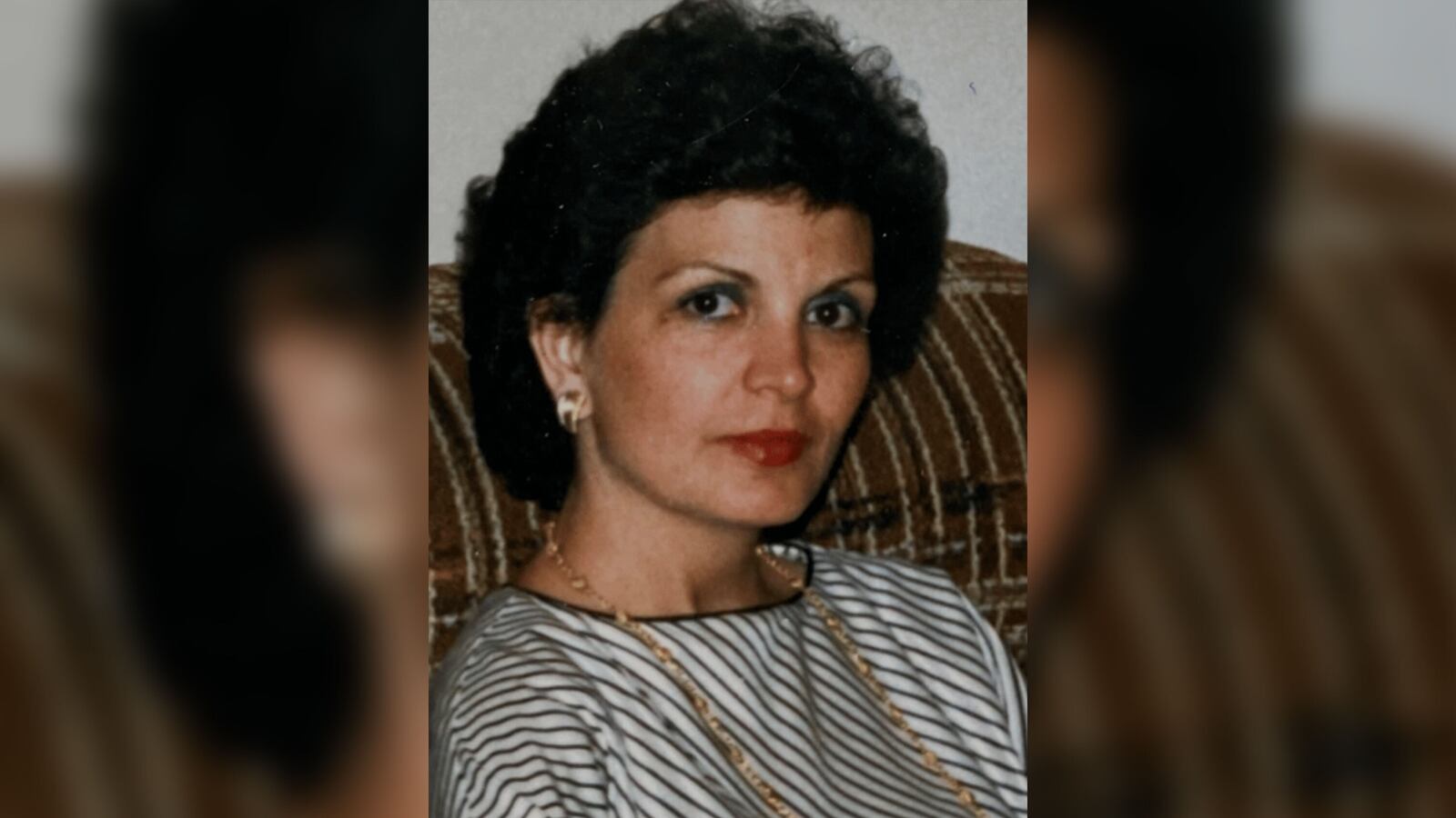 An old photo of Effie Entezari staring forward prior to her murder.