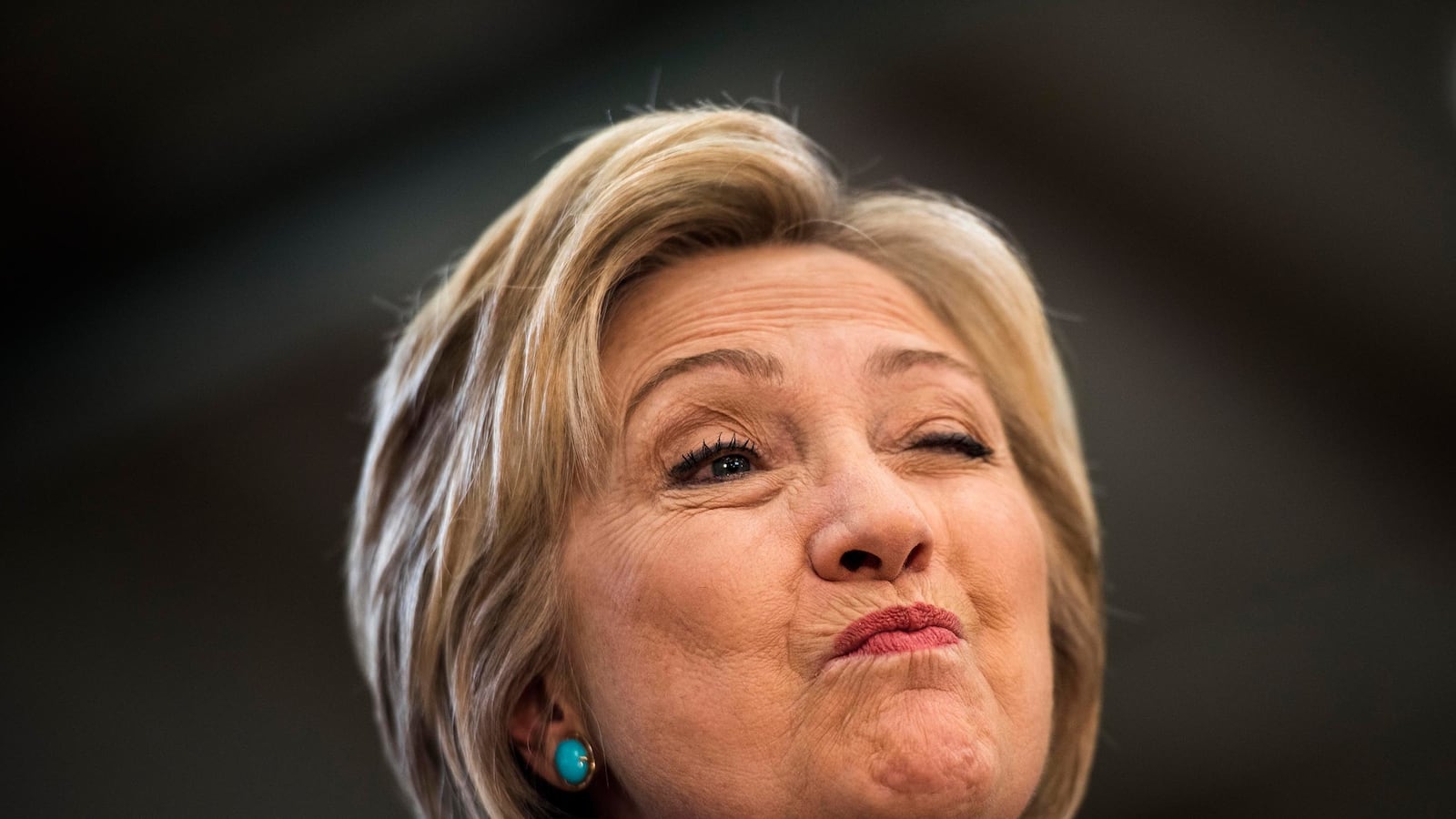 articles/2016/06/01/half-of-georgia-trump-voters-think-hillary-murdered-vince-foster-poll-trolls-find/160601-swin-hillary-clinton-tease_bjio46