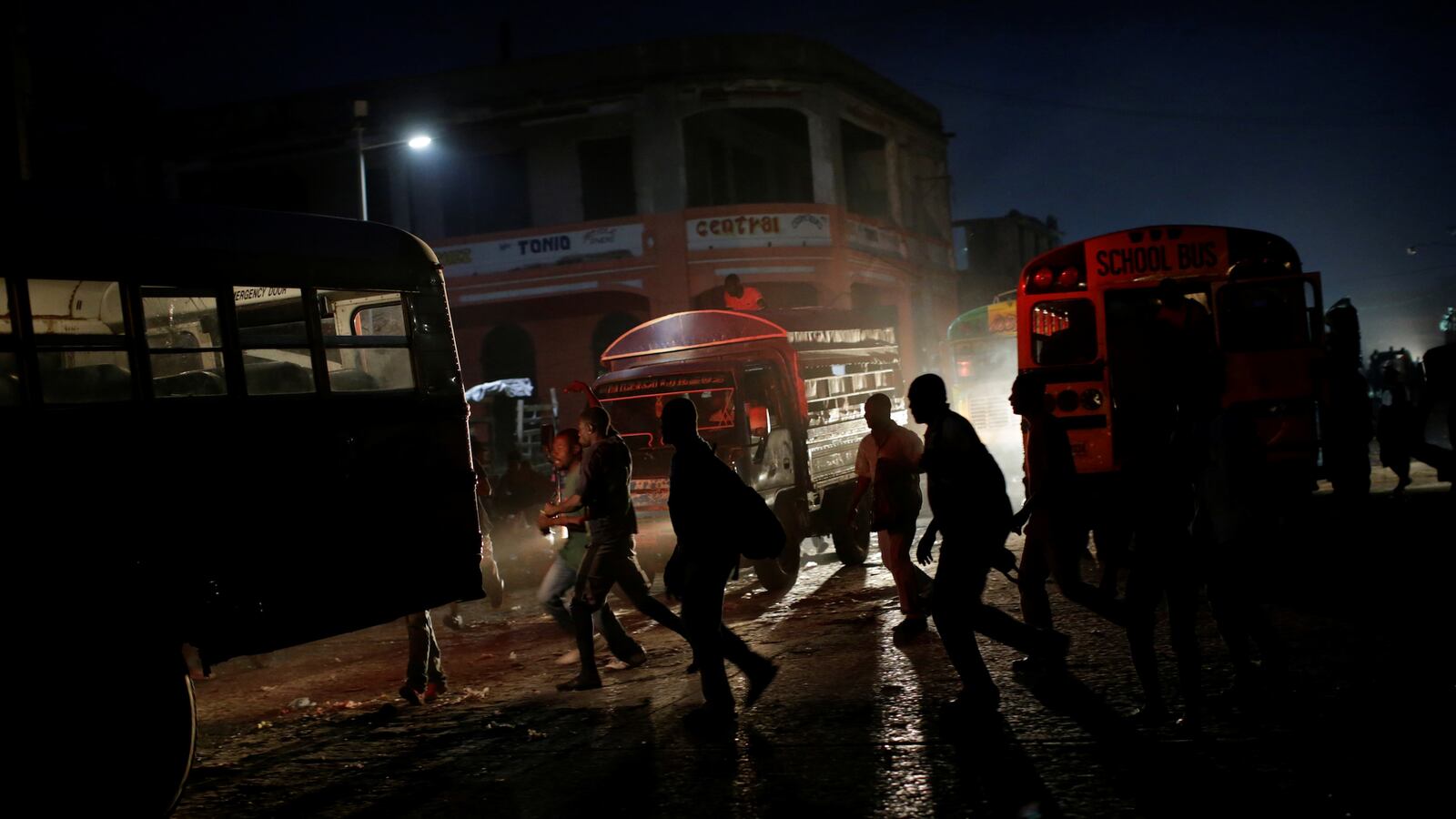 cheats/2017/03/12/bus-crash-in-haiti-kills-at-least-34/170312-haiti-bus-cheat_vijzz1