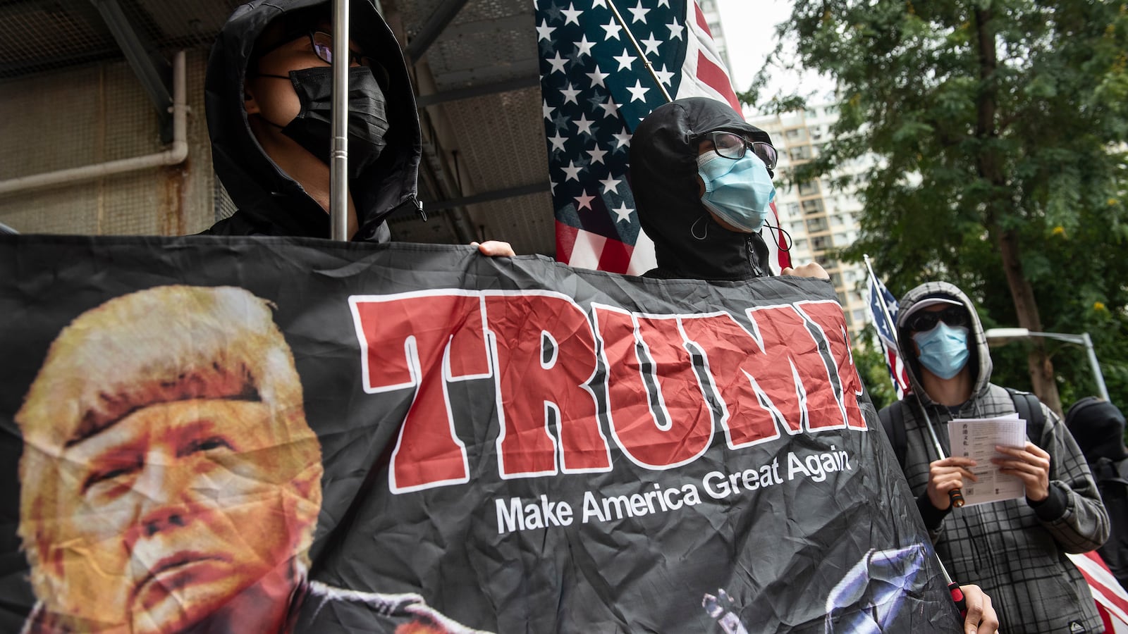 200225-messer-trump-coronavirus-tease_xzl1hi