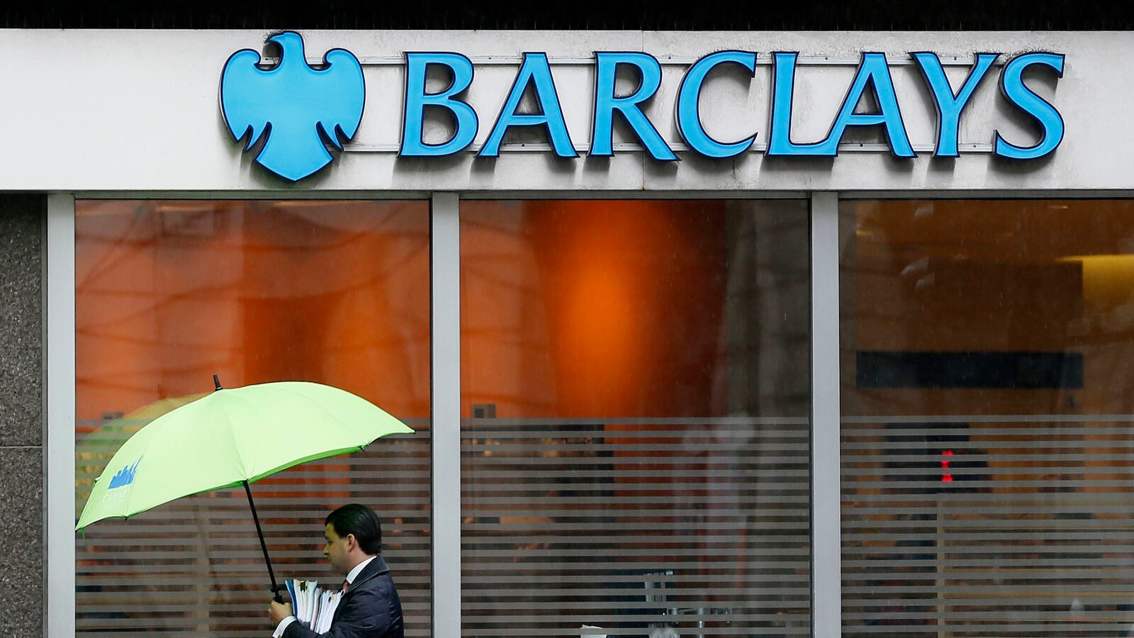 cheats/2014/06/26/barclays-accused-of-defrauding-clients/140626-barclays-cheat_khejkl