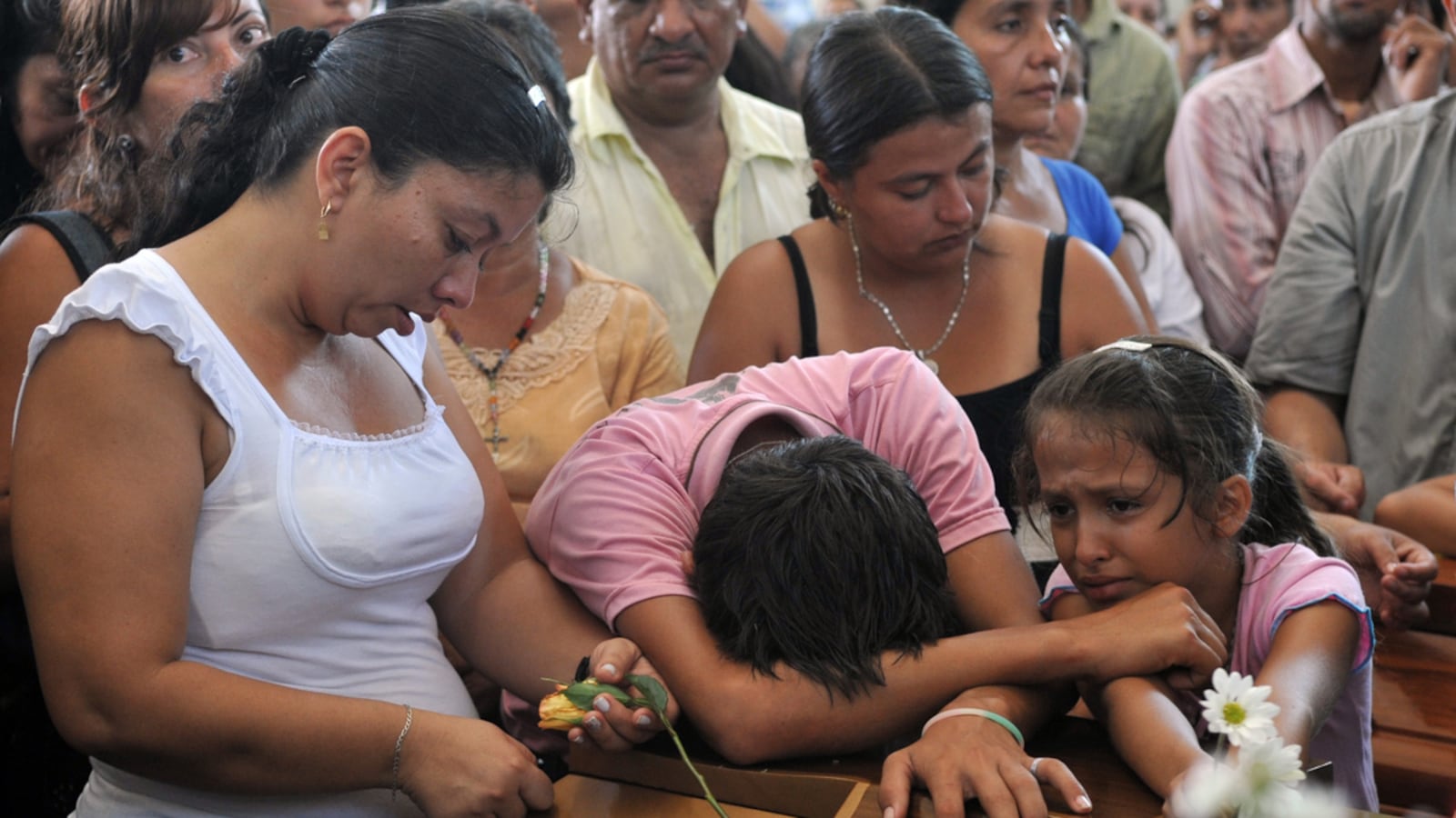 cheats/2011/09/21/women-targets-of-sexual-violence-in-colombia/colombia-women-assualt-cs_jxvl8p